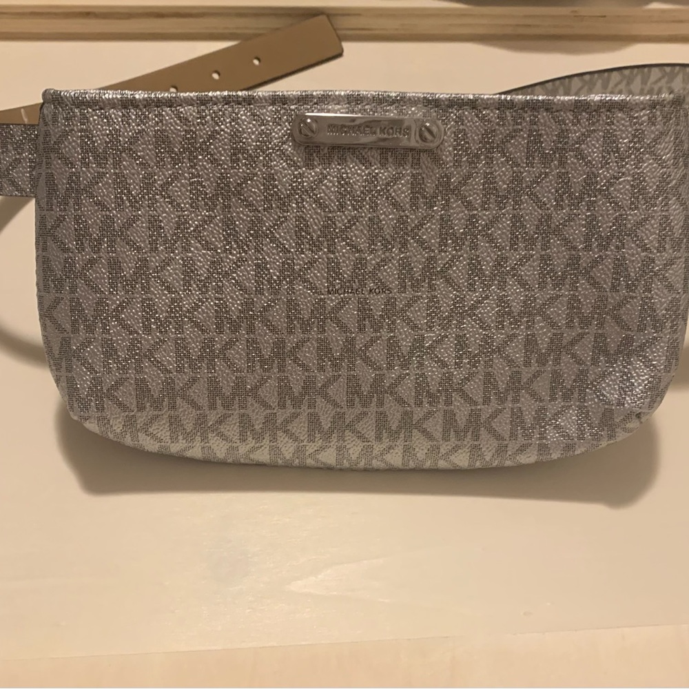 Brand new Michael Kor Fanny pack.